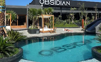 The pool and the training floor at Obsidian, Pererenan
